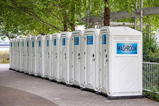 Best Portable restroom trailer rental  in Burns, OR